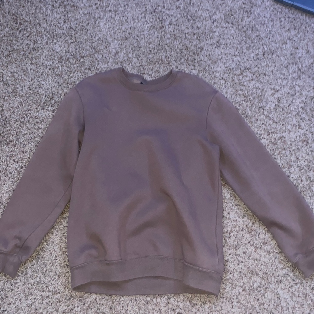small brown crewneck. 9/10 condo